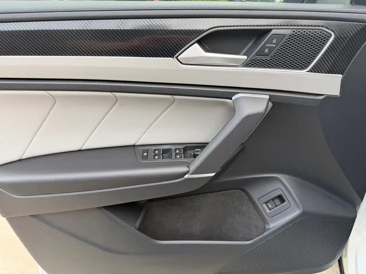 Tayron 2023 280TSI 2WD Luxury Plus Advanced Edition — миниатюра 9