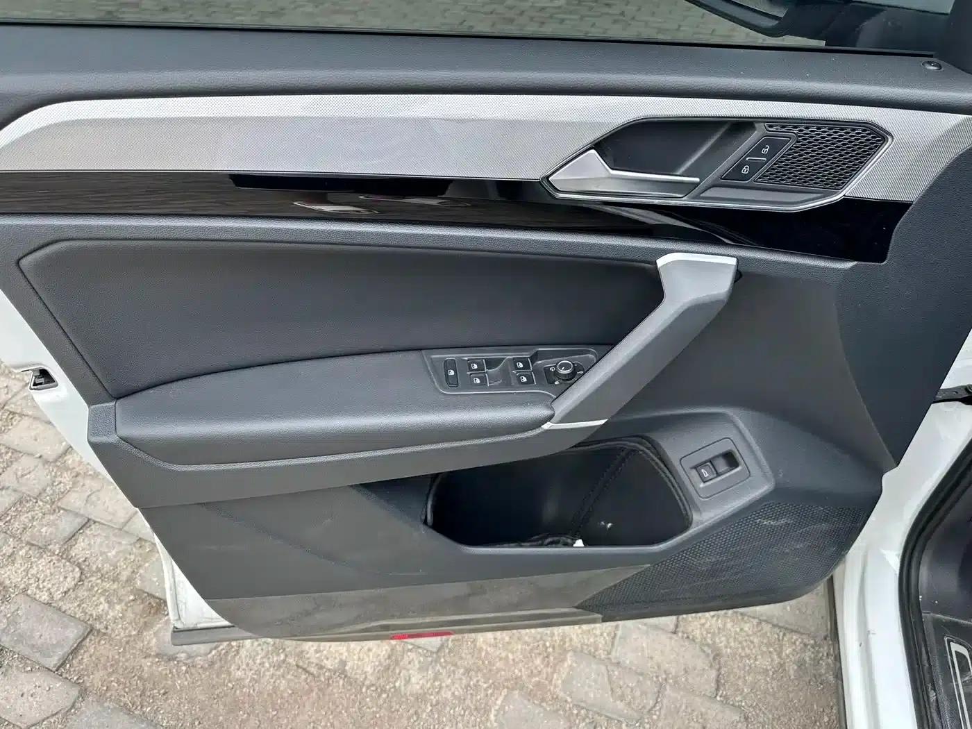 Tayron 2022 280TSI 2WD Luxury Intelligent Edition — миниатюра 8