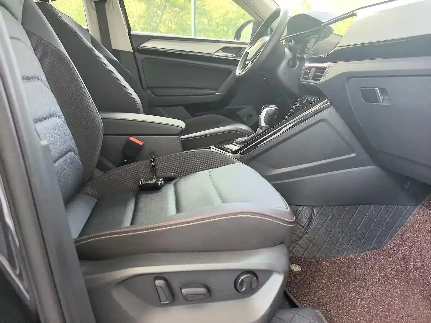 Tayron 2022 330TSI 2WD Luxury Intelligent Connected Edition Plus — миниатюра 16