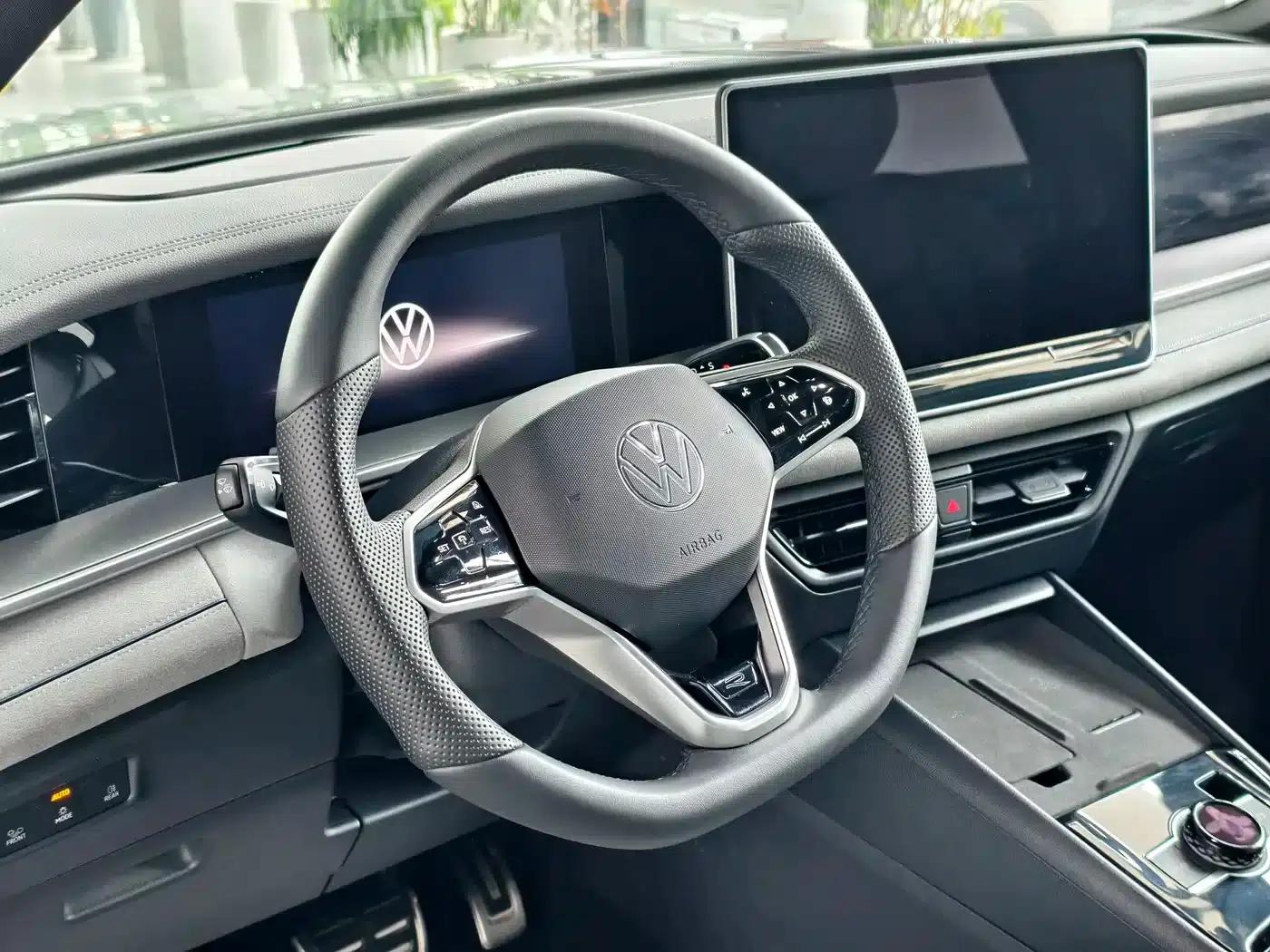 Tayron 2025 Model, Tayron L 380TSI 4WD Luxury Easy Package — миниатюра 8