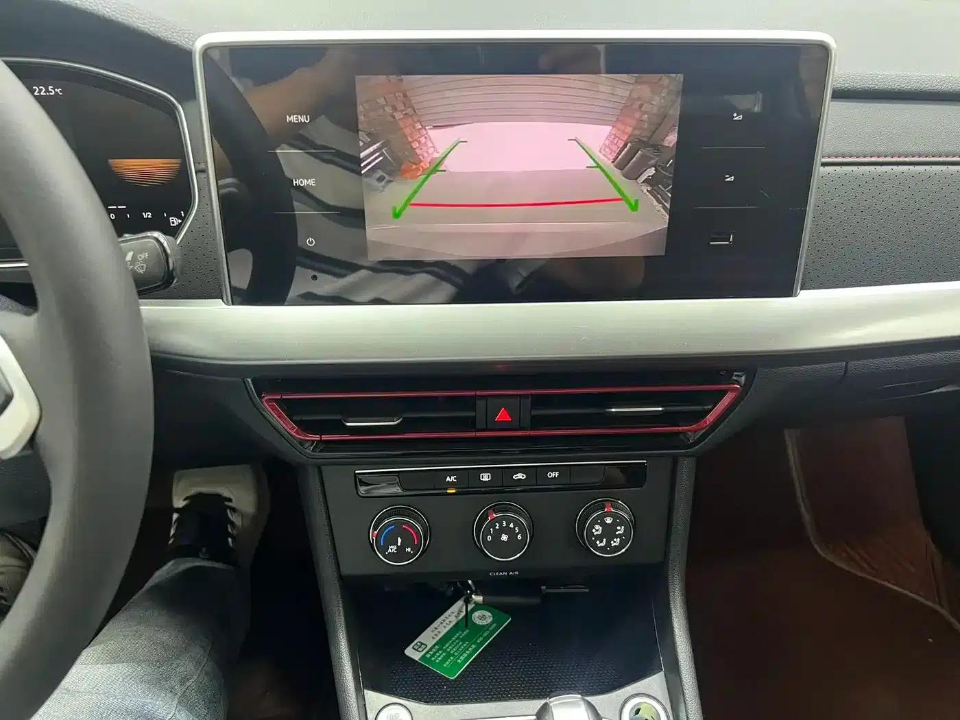 2023 Volkswagen Lavida Facelift 1.5L Automatic Full Comfort Edition — миниатюра 14