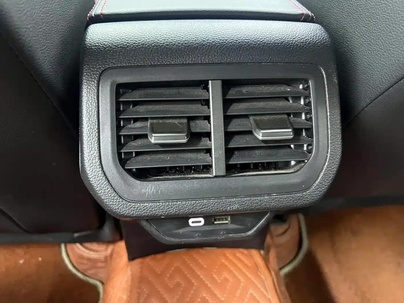 2023 Volkswagen Lavida Facelift 1.5L Automatic Full Comfort Edition — миниатюра 17