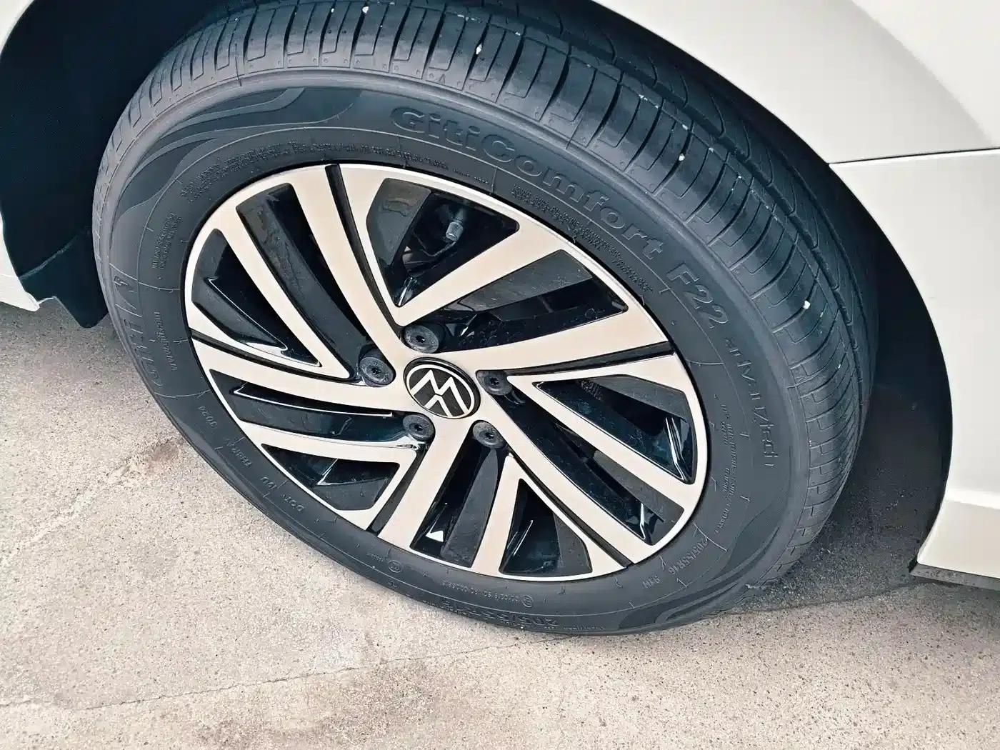 2024 Volkswagen Lavida 300TSI DSG Starry Sky Edition — миниатюра 12