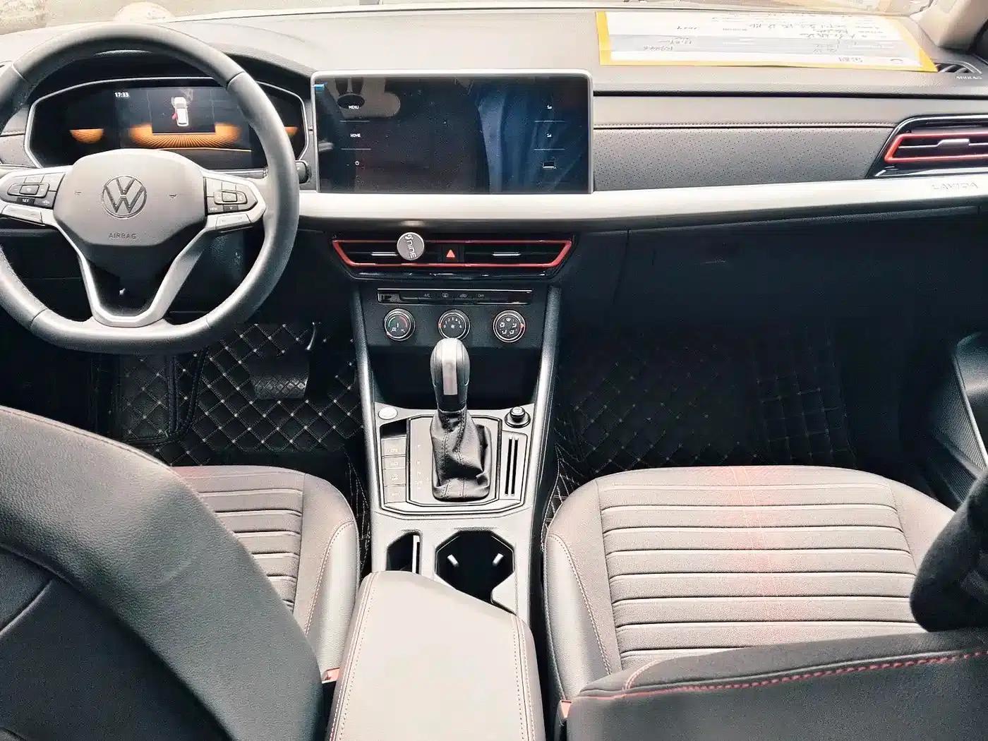 2024 Volkswagen Lavida 300TSI DSG Starry Sky Edition — миниатюра 6