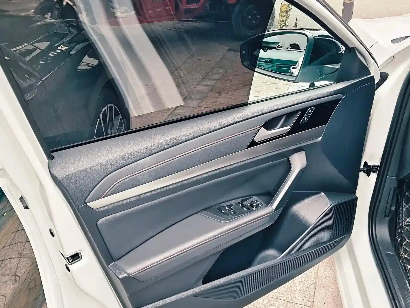 2024 Volkswagen Lavida 300TSI DSG Starry Sky Edition — миниатюра 10