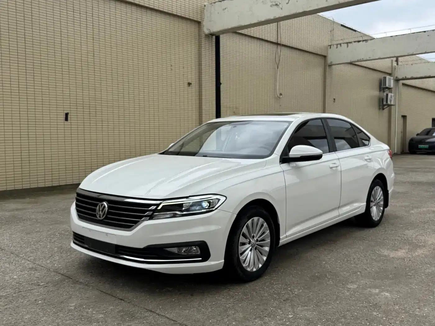 2019 Volkswagen Lavida 1.5L Automatic Comfort Edition (China VI Emission Standard) — миниатюра 1