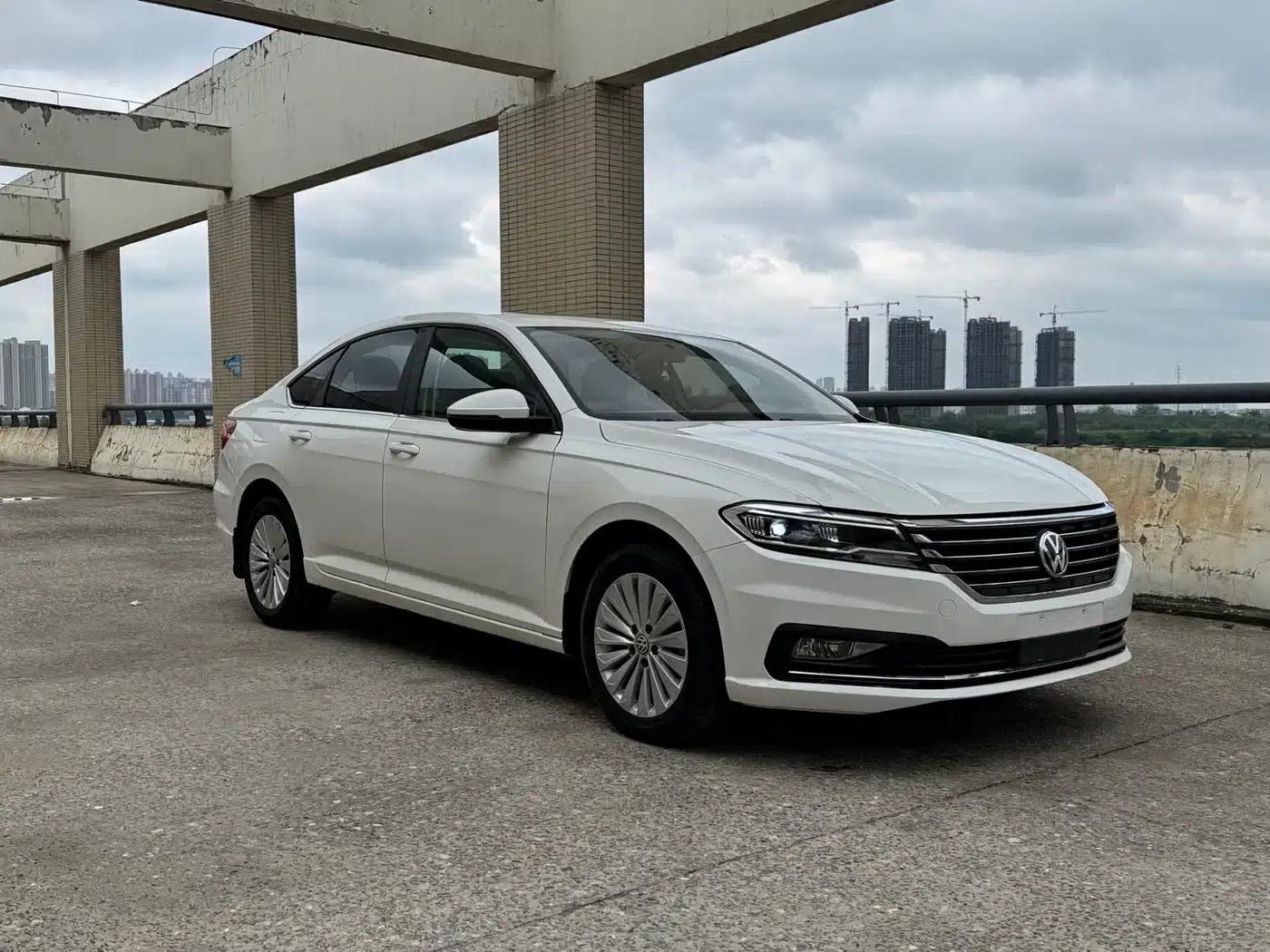 2019 Volkswagen Lavida 1.5L Automatic Comfort Edition (China VI Emission Standard) — миниатюра 3