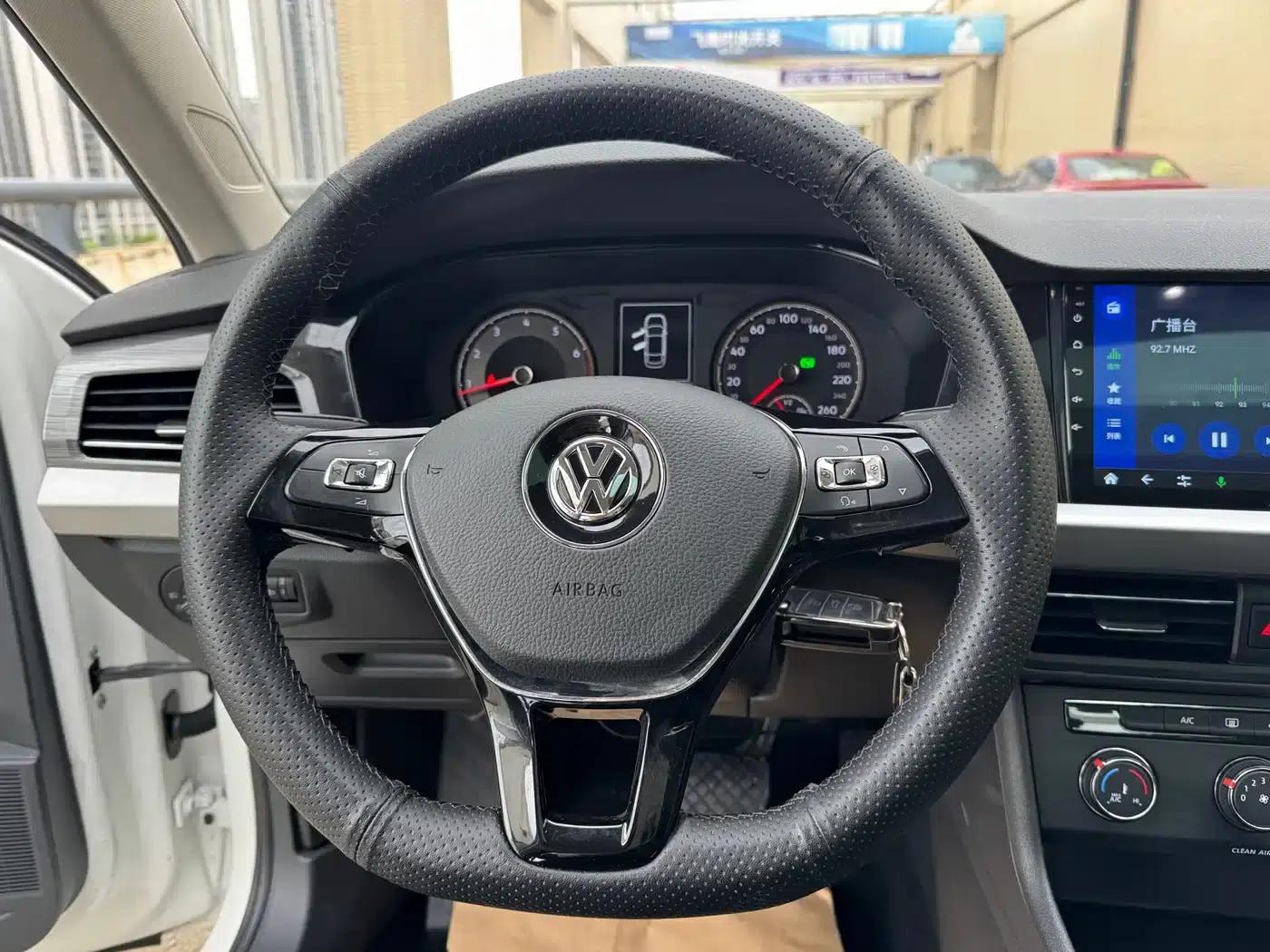 2019 Volkswagen Lavida 1.5L Automatic Comfort Edition (China VI Emission Standard) — миниатюра 9
