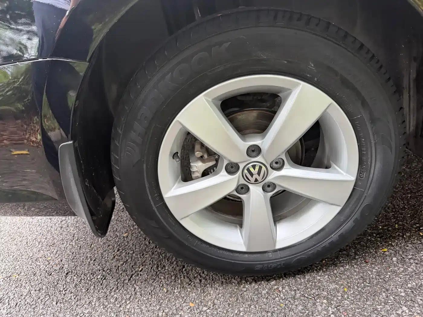 2013 Volkswagen Lavida Classic Facelift 1.6L Manual Comfort Edition — миниатюра 14