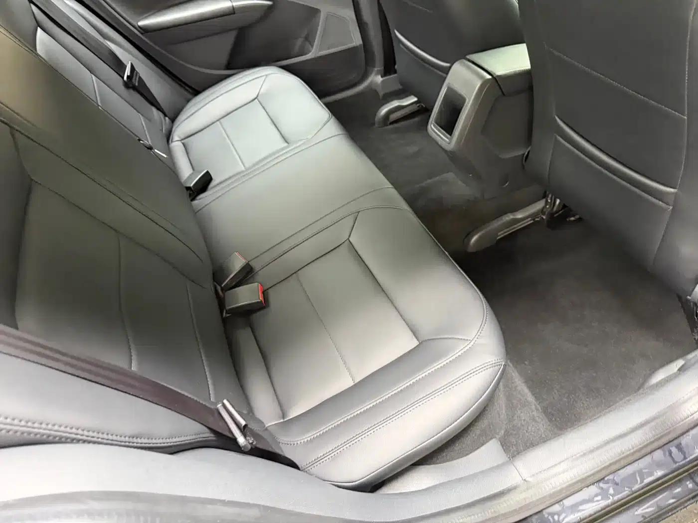 2013 Volkswagen Lavida Classic Facelift 1.6L Manual Comfort Edition — миниатюра 25
