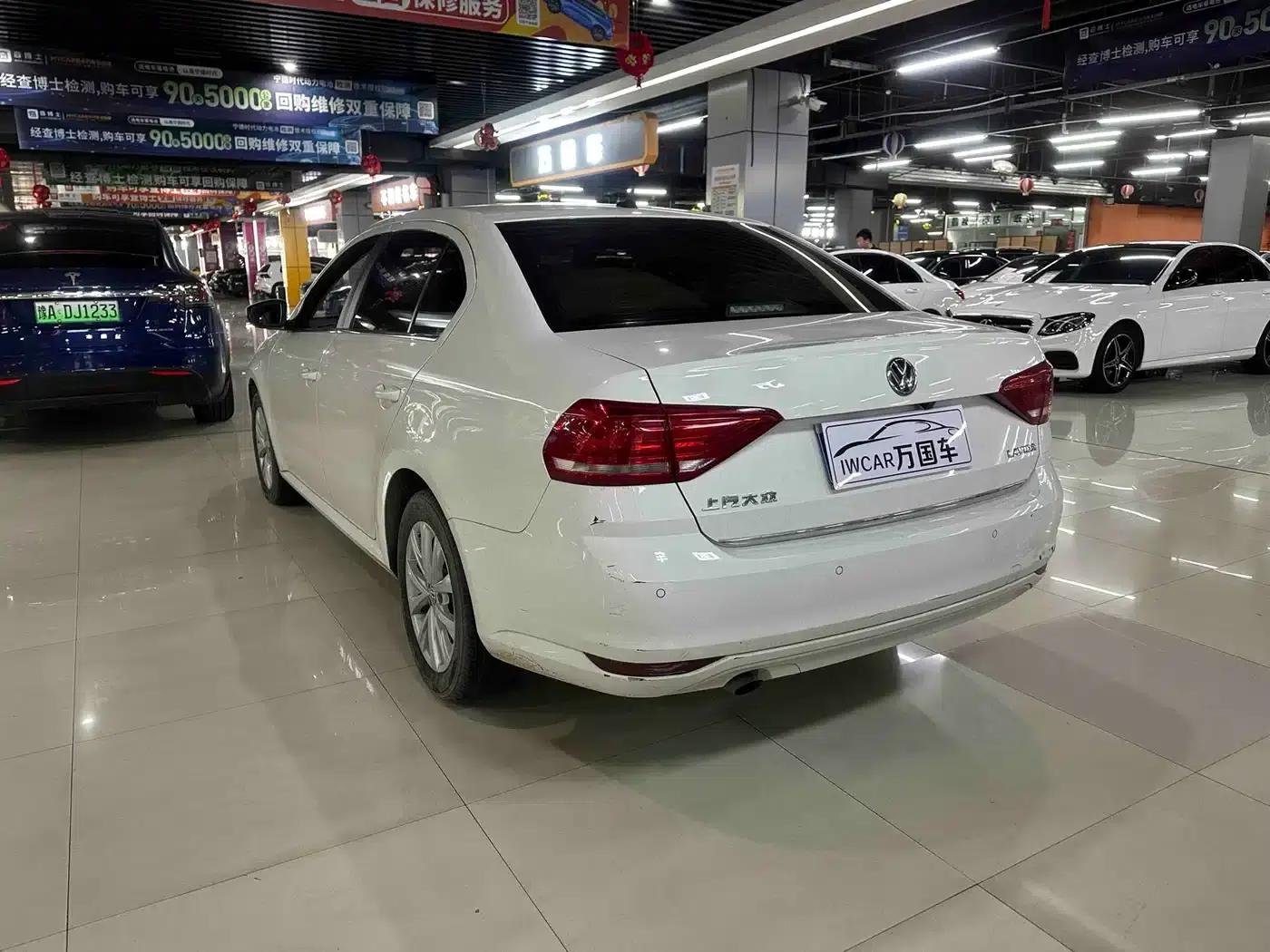 2015 Volkswagen Lavida 1.6L Automatic Comfort Edition — миниатюра 8