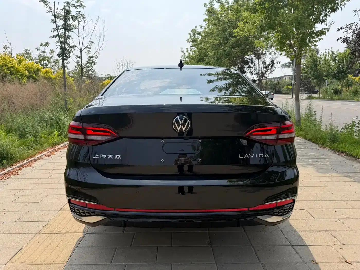 2023 Volkswagen Lavida 1.5L Automatic Starry Sky Five Million Edition — миниатюра 8