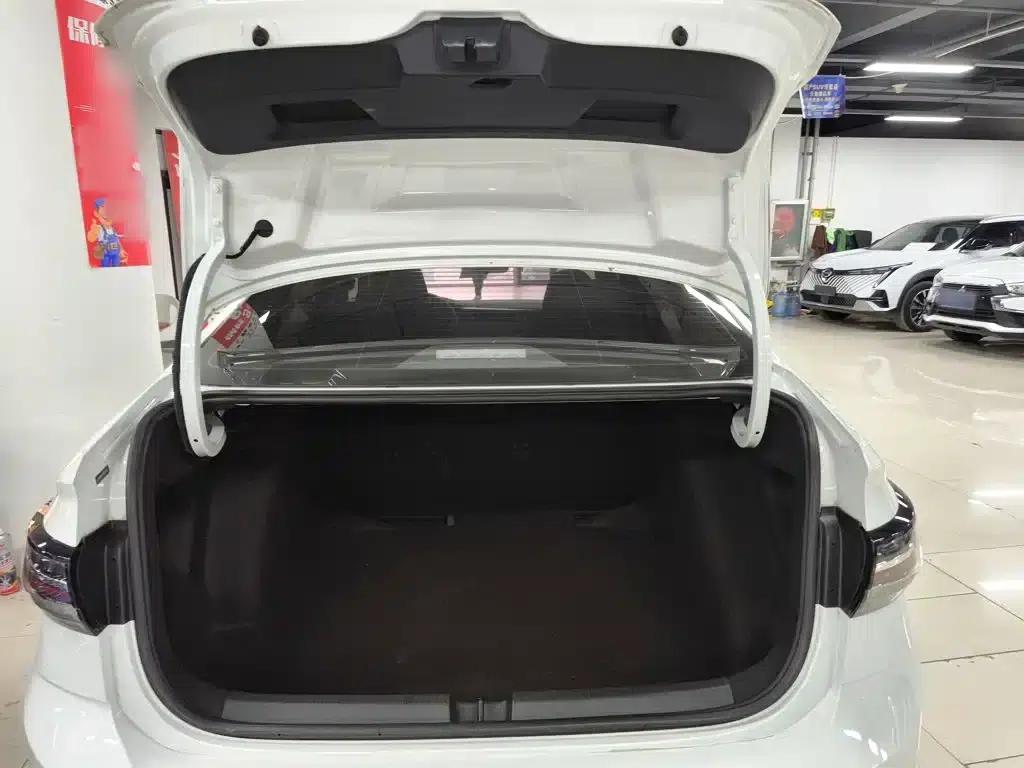 Lavida 2023 New Elite 1.5L Automatic Outstanding New Elite Edition — миниатюра 19