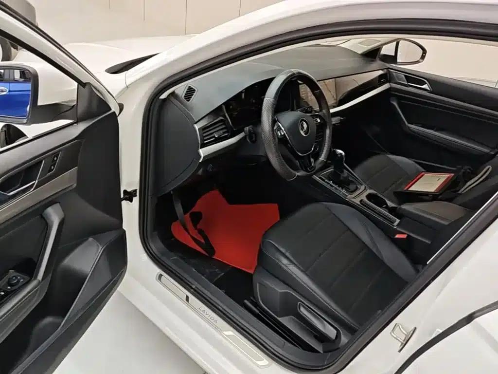 2021 Volkswagen Lavida 1.5L Automatic Comfort Edition — миниатюра 16