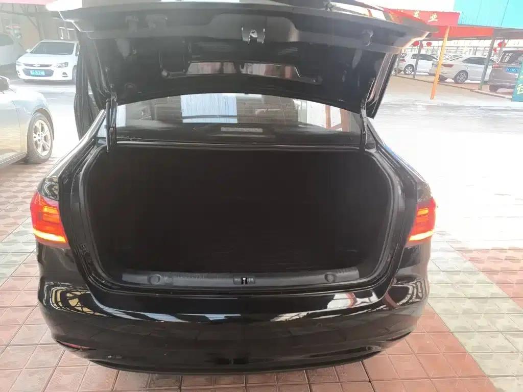 2019 Volkswagen Lavida, Lavida Qihang 1.5L Automatic Fashion Edition (National VI Emission Standard) — миниатюра 19