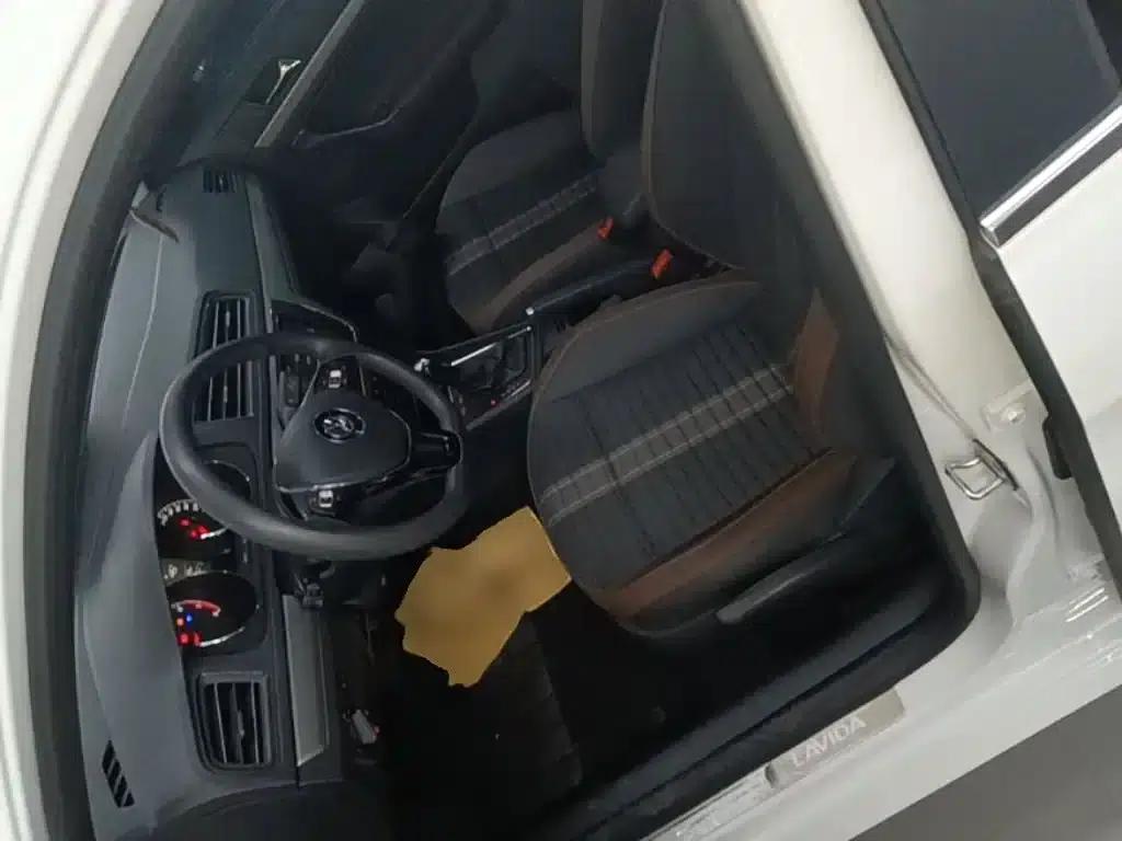 2019 Volkswagen Lavida, Lavida Qihang 1.5L Automatic Comfort Edition (National VI Emission Standard) — миниатюра 15