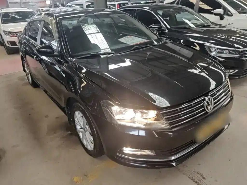 2017 Volkswagen Lavida 1.6L Automatic Comfort Edition — миниатюра 4