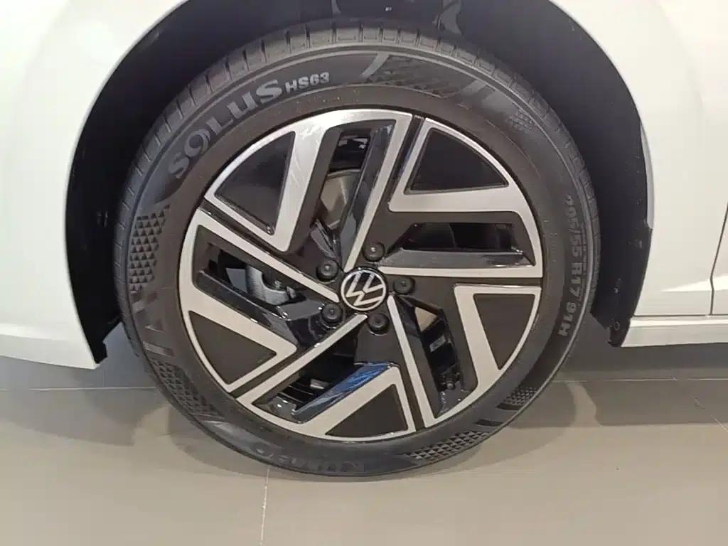 Sagitar 2026 30 Million Unit Selection Edition 300TSI DSG Super Edition — миниатюра 23