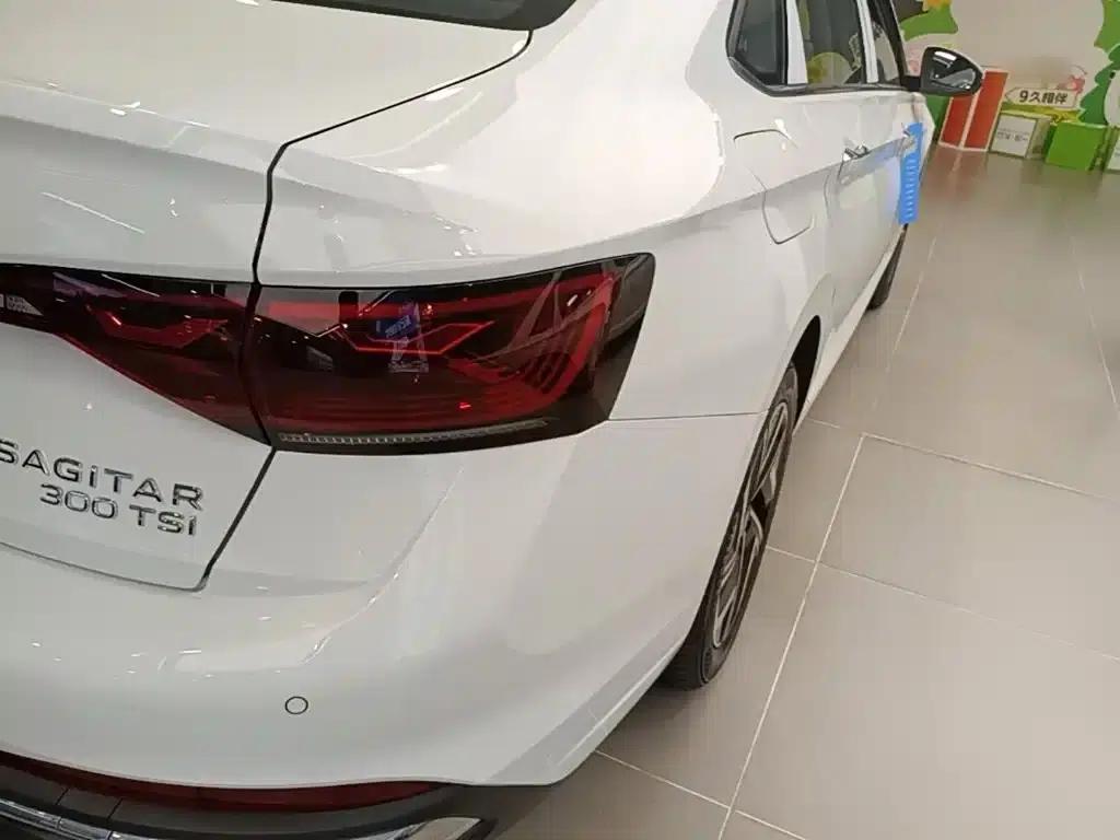 Sagitar 2026 30 Million Unit Selection Edition 300TSI DSG Super Edition — миниатюра 8