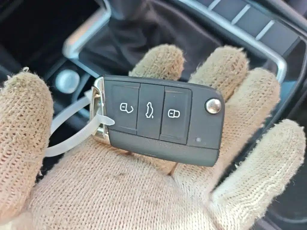 2021 Volkswagen Sagitar 280TSI DSG Comfort Smart Edition — миниатюра 17