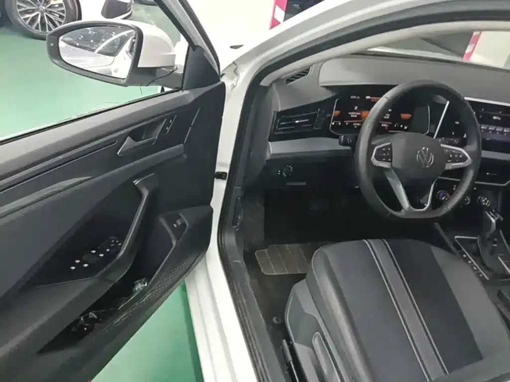2024 Volkswagen Sagitar 200TSI DSG Flying Edition — миниатюра 16