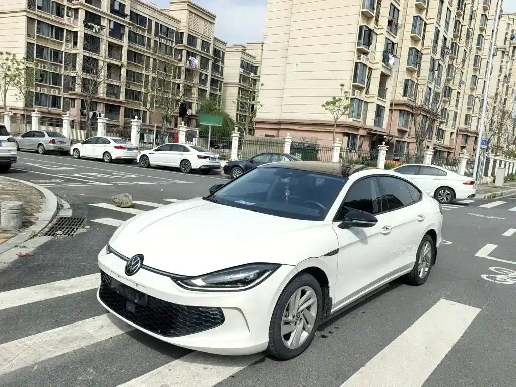 Lamando 2022 Lamando L 280TSI DSG Hot Edition — миниатюра 2