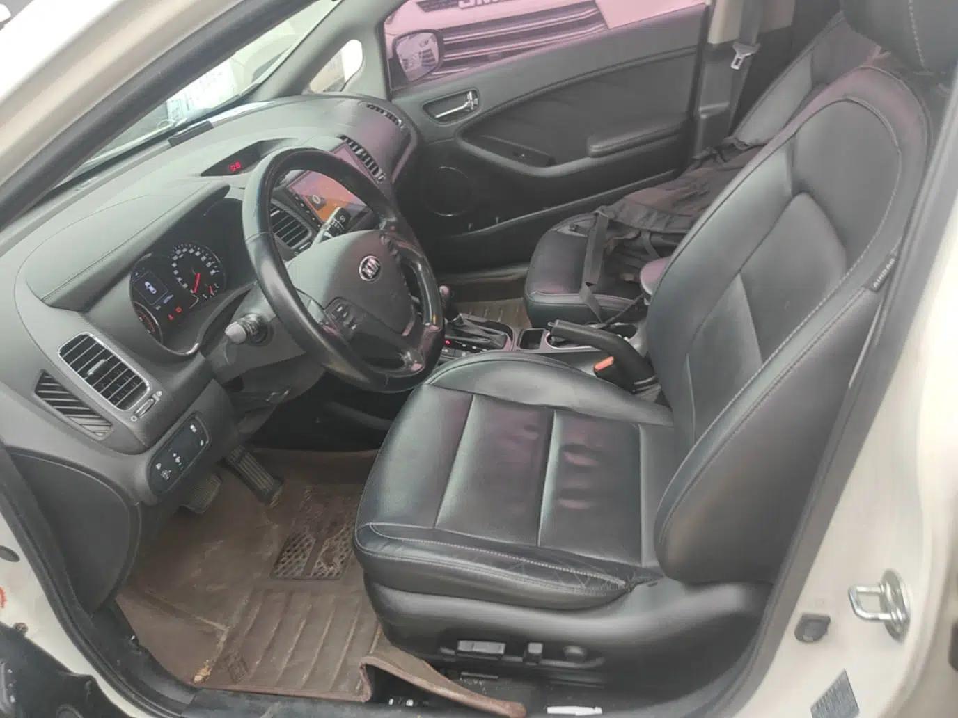 Kia K3 2016 1.6L Automatic GLS — миниатюра 17
