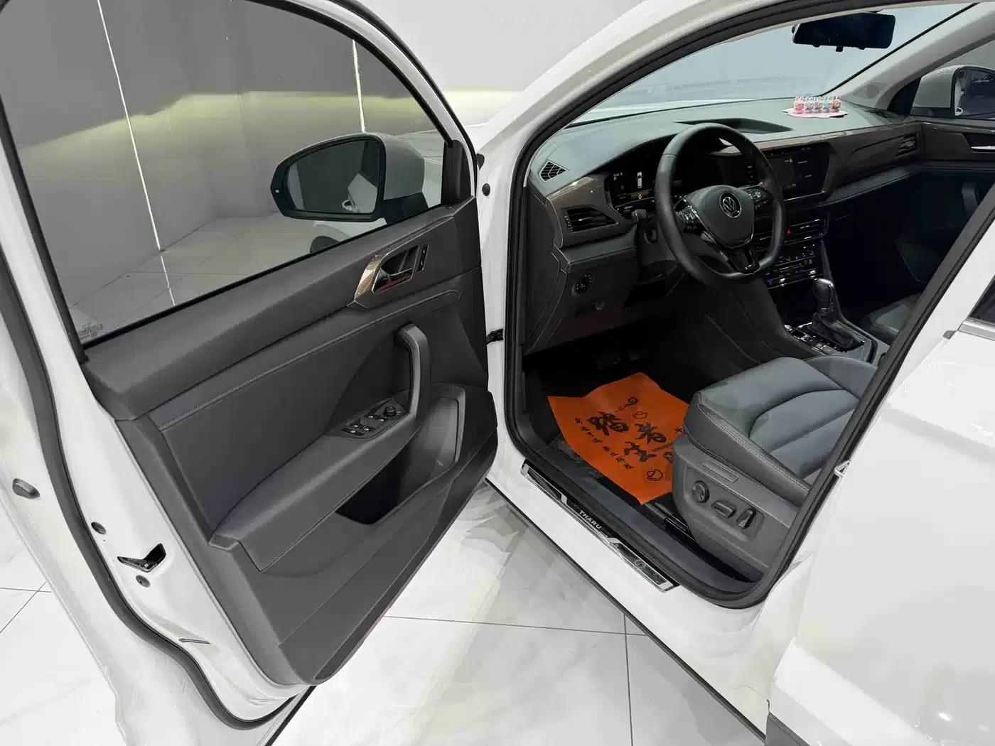 Tharu 2022 280TSI 2WD Luxury Edition — миниатюра 6