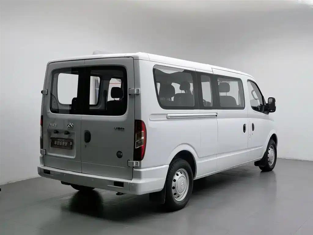Xintu V80 2023 2.0T Manual Classic Aoyuntong Long Wheelbase Ultra-Low Roof 6/7/8/9 Seats — миниатюра 2