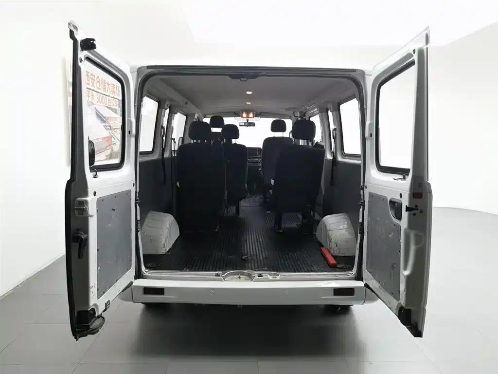 Xintu V80 2023 2.0T Manual Classic Aoyuntong Long Wheelbase Ultra-Low Roof 6/7/8/9 Seats — миниатюра 16