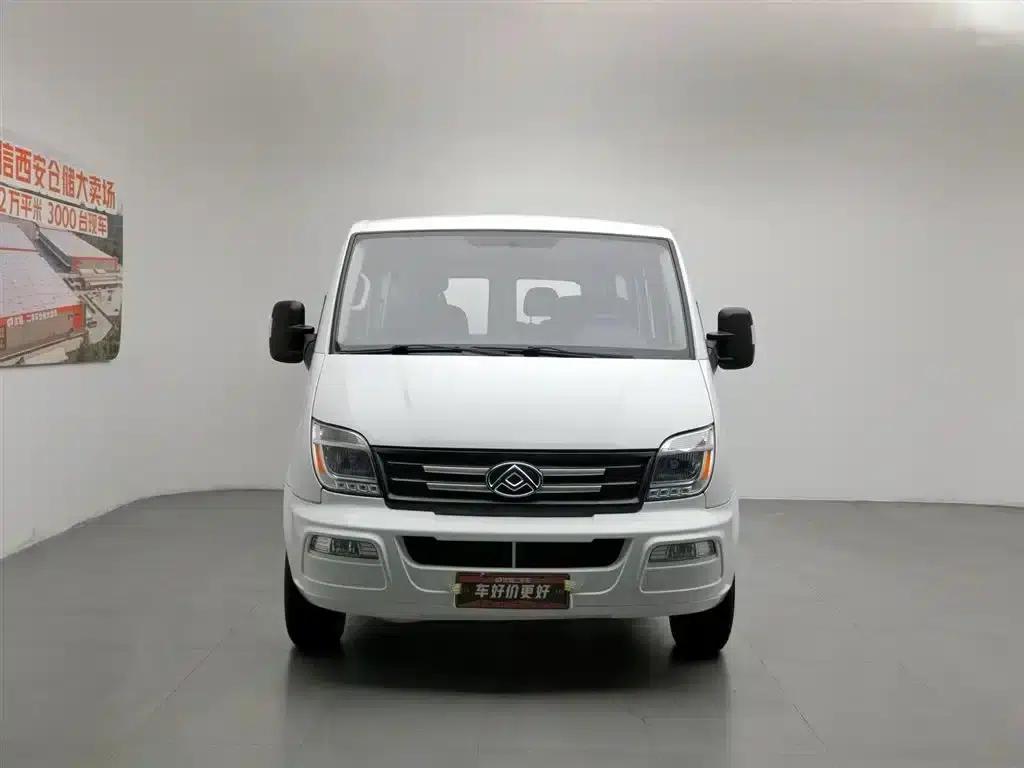Xintu V80 2023 2.0T Manual Classic Aoyuntong Long Wheelbase Ultra-Low Roof 6/7/8/9 Seats — миниатюра 3