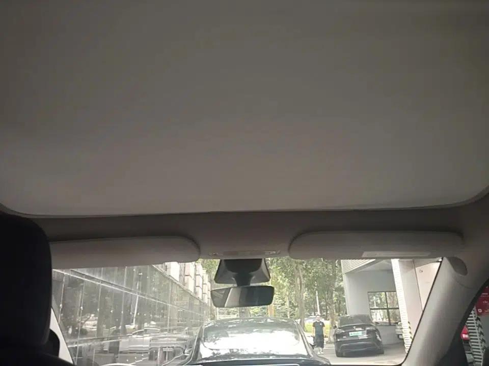 Tesla Model Y 2022 Rear-Wheel-Drive Version — миниатюра 21