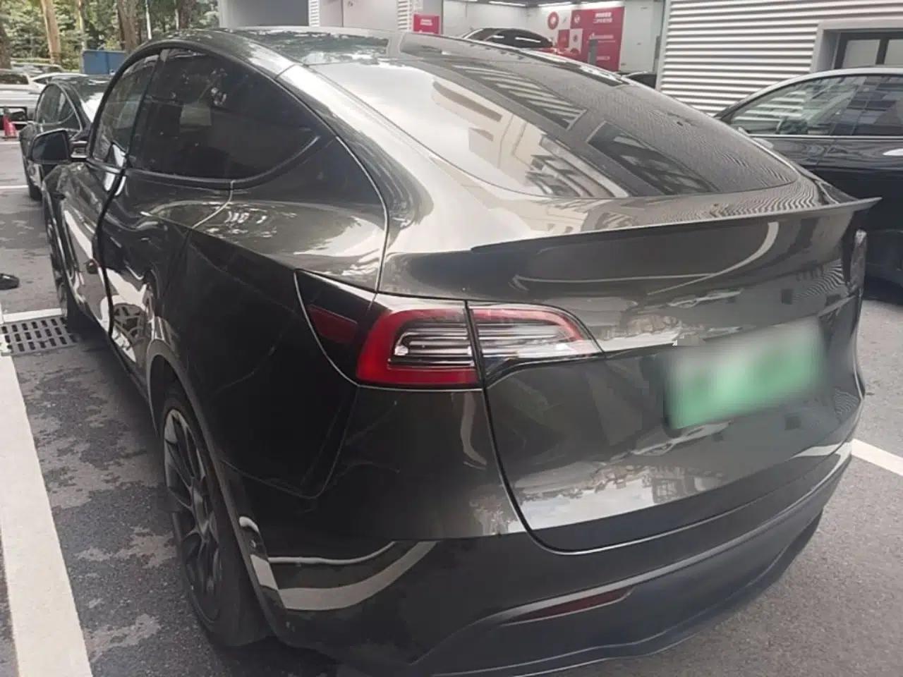 Tesla Model Y 2022 Rear-Wheel-Drive Version — миниатюра 4