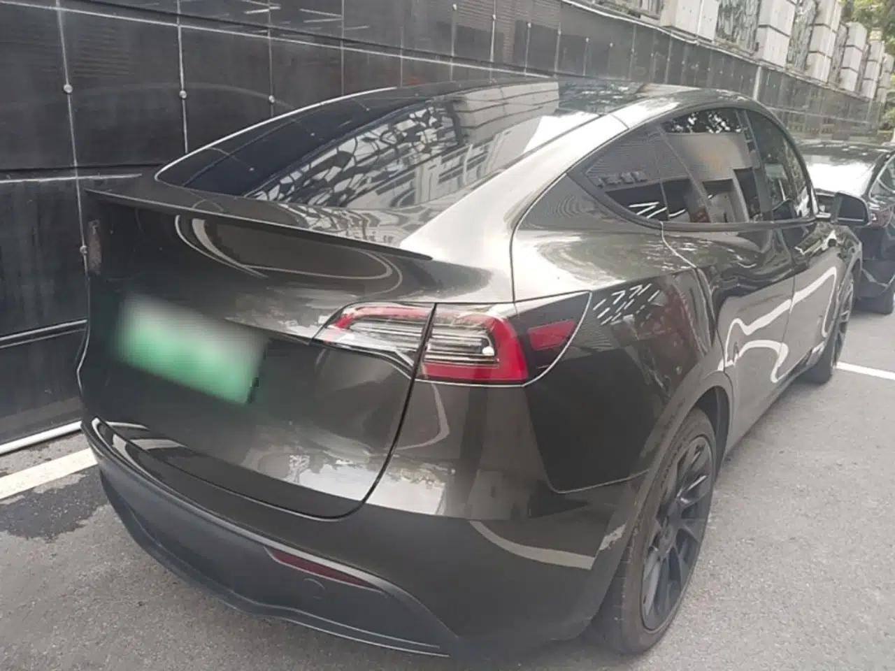 Tesla Model Y 2022 Rear-Wheel-Drive Version — миниатюра 6
