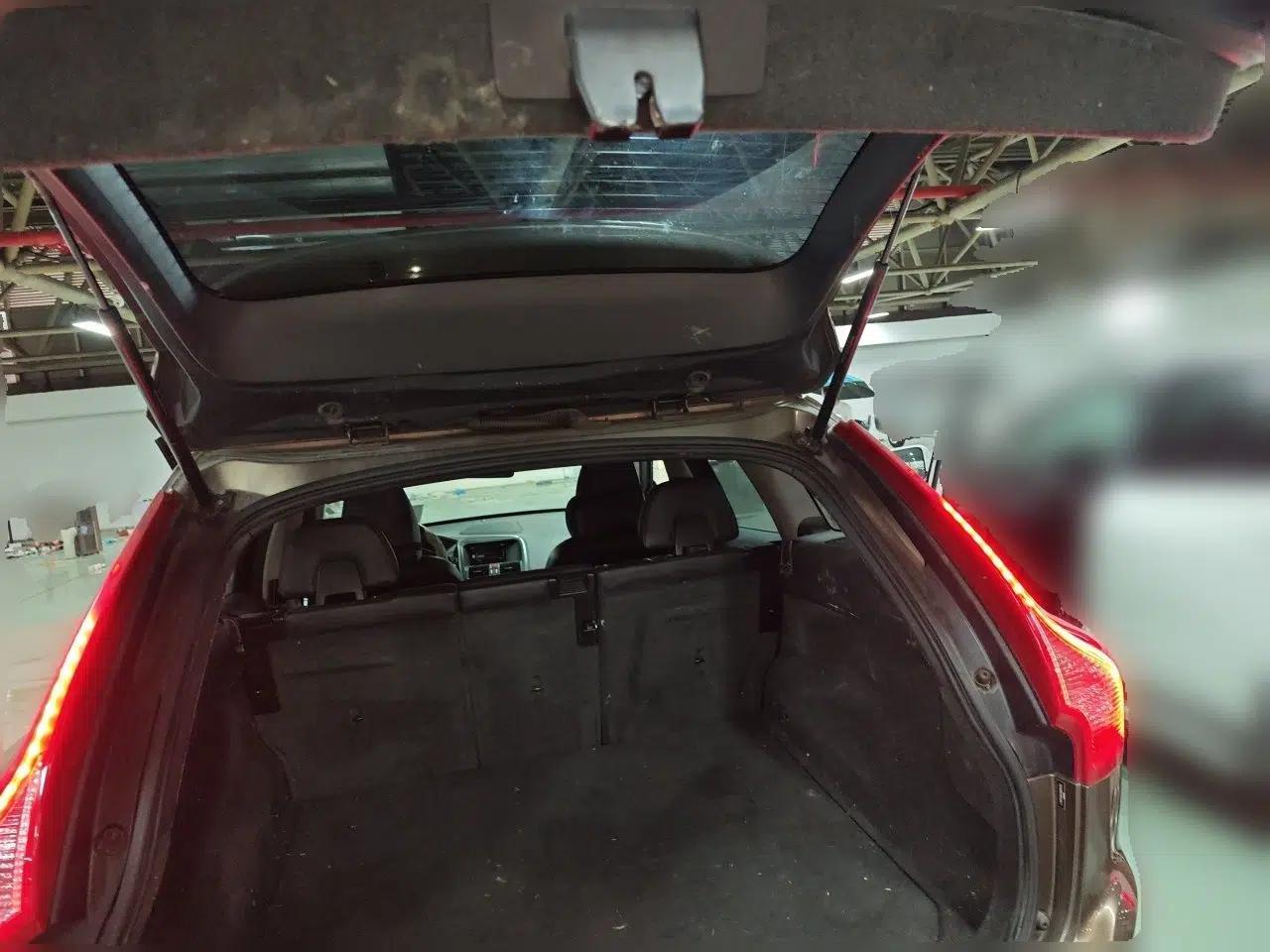 Volvo XC60 2016 T5 Smart Upgrade Model — миниатюра 19