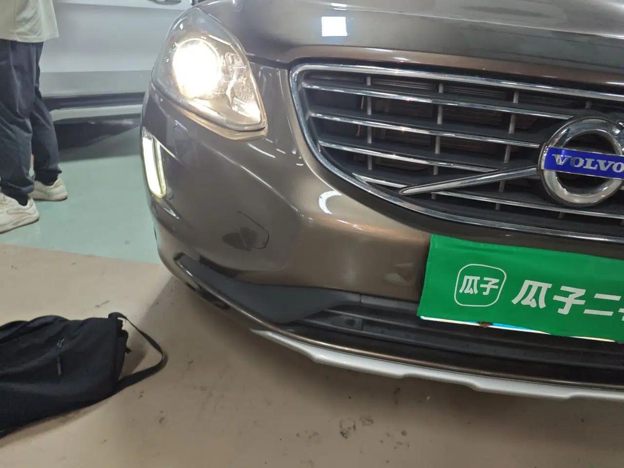 Volvo XC60 2016 T5 Smart Upgrade Model — миниатюра 7