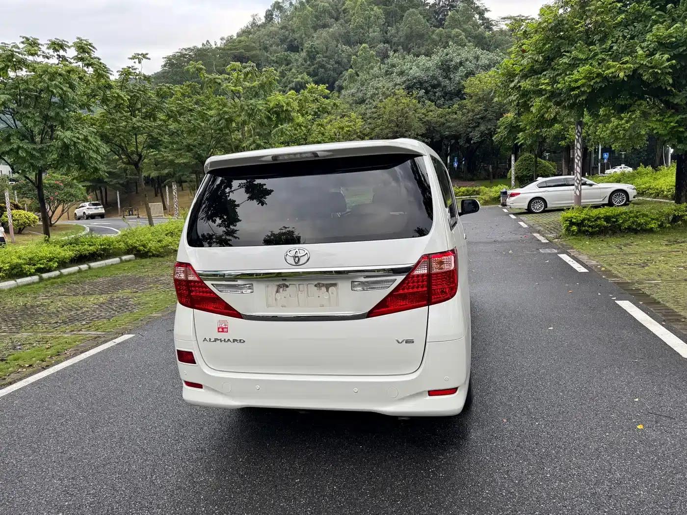 2012 Alphard 3.5L Luxury Edition — миниатюра 7