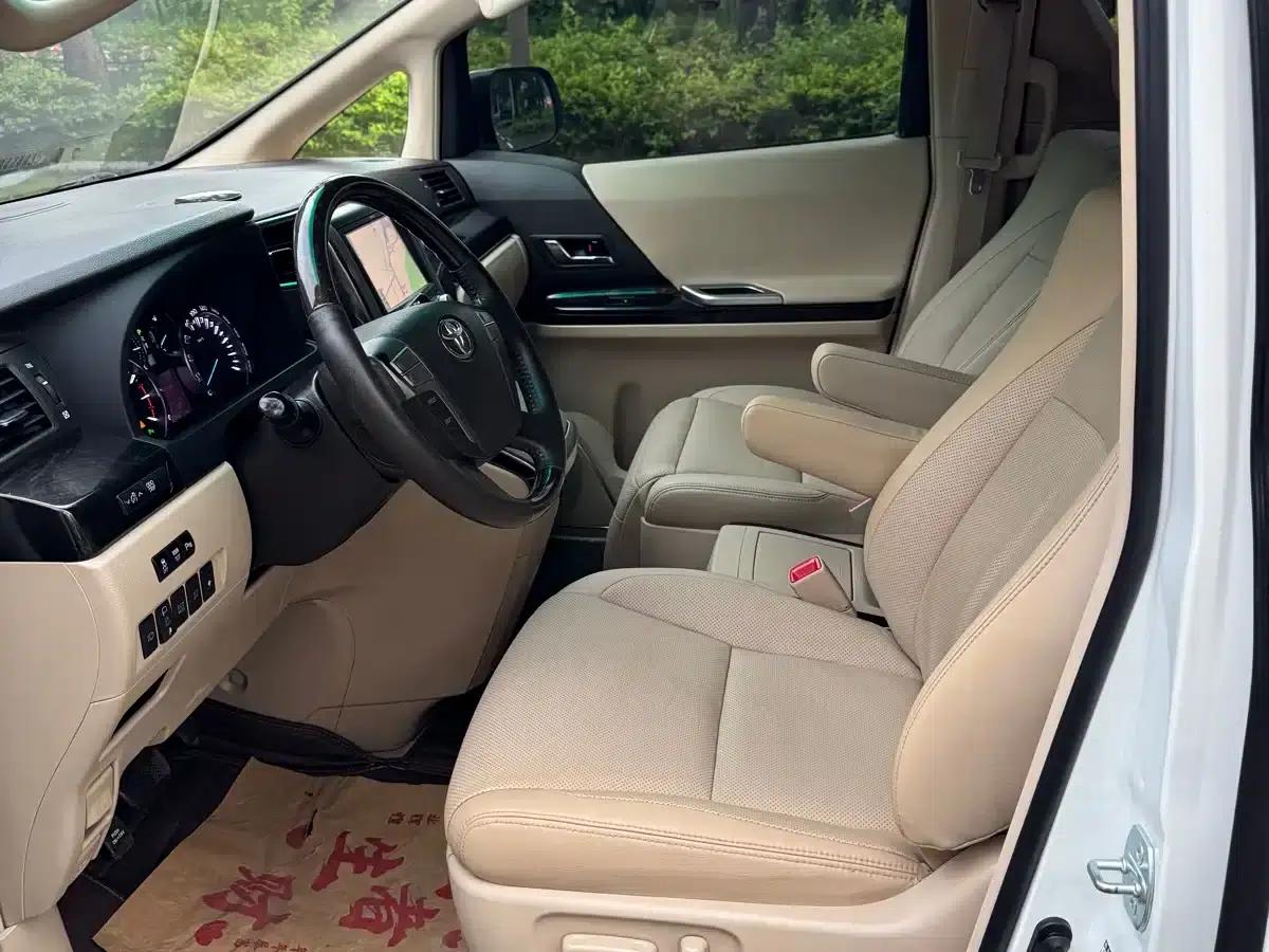 2012 Alphard 3.5L Luxury Edition — миниатюра 10