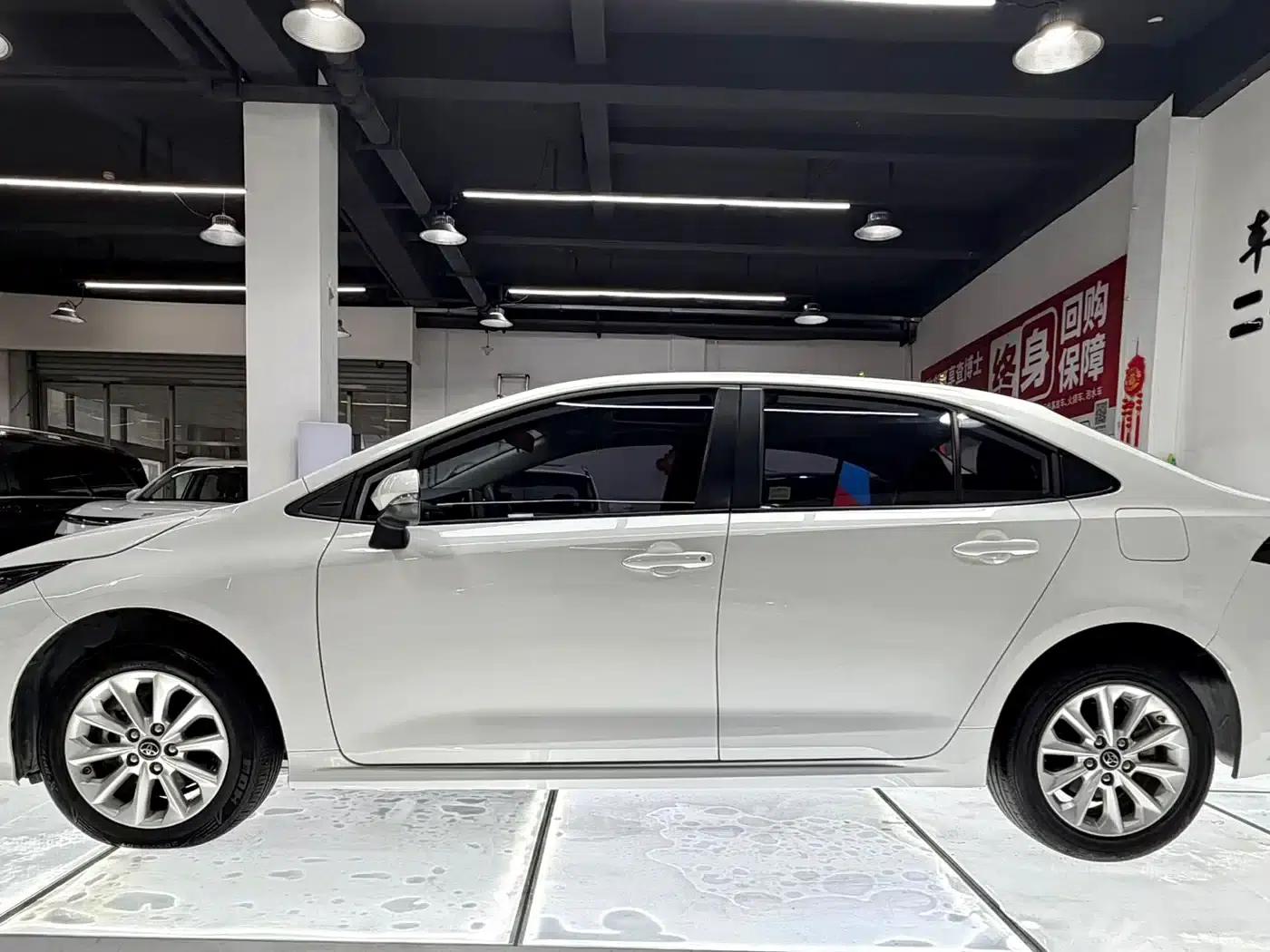 2021 Toyota Corolla 1.2T S-CVT Elite Edition — миниатюра 4