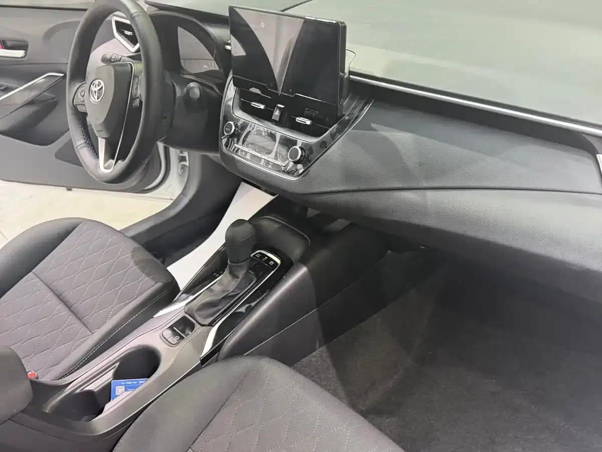 2024 Toyota Corolla 1.8L Intelligent Hybrid Elite Edition — миниатюра 10