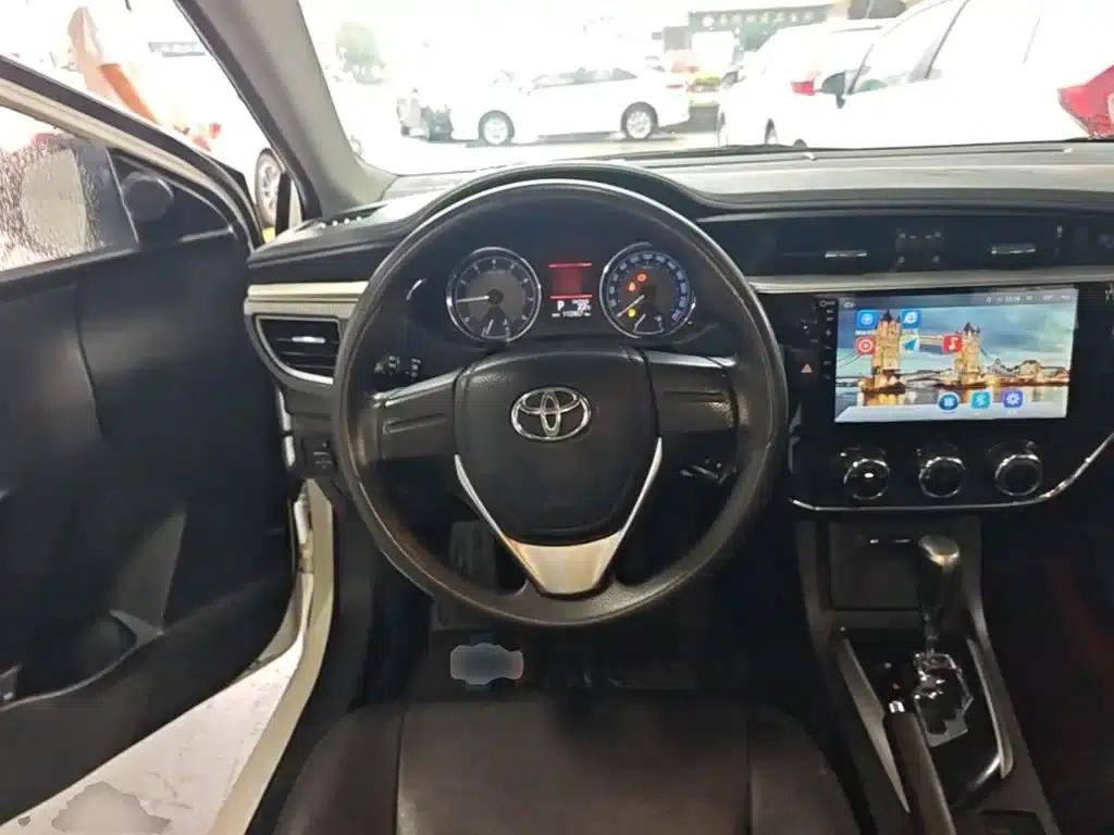 2014 Corolla 1.6L CVT GL-i — миниатюра 11