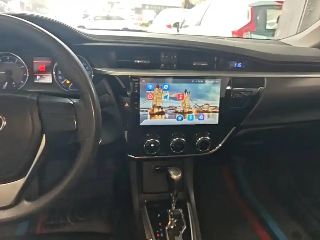 2014 Corolla 1.6L CVT GL-i — миниатюра 13