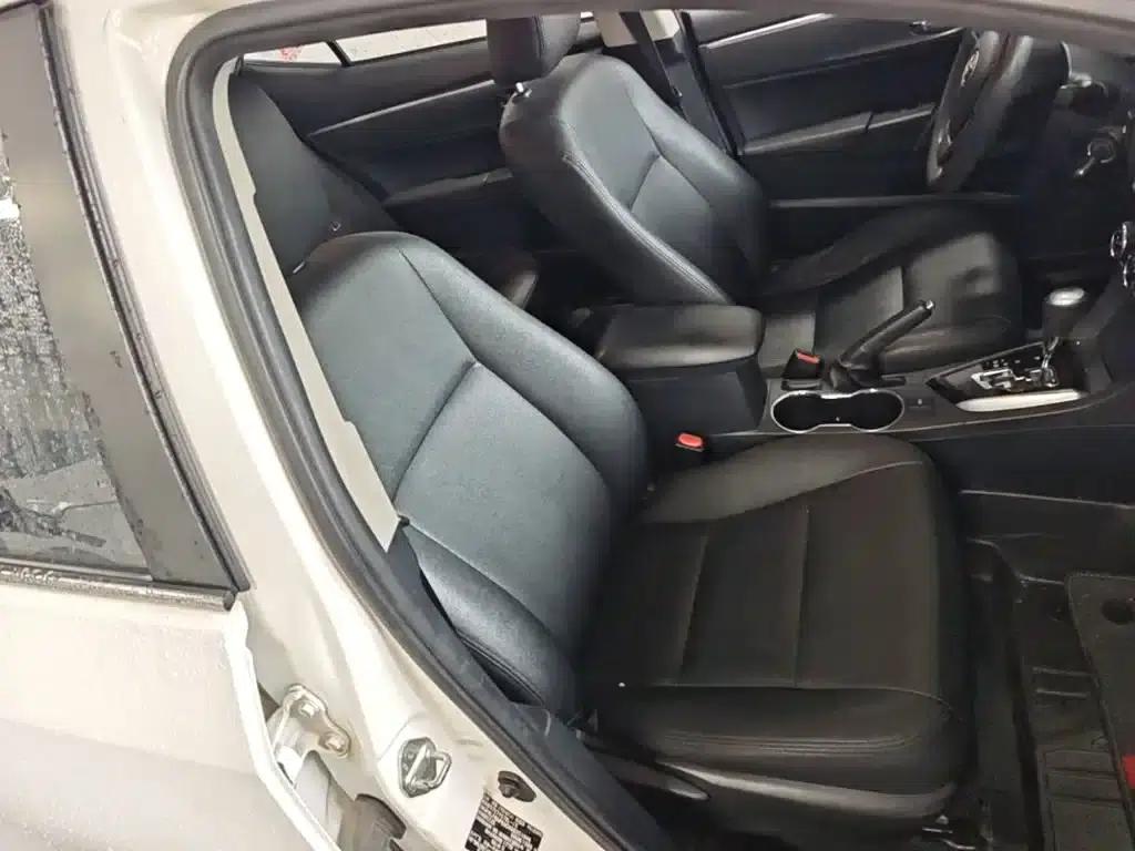 2014 Corolla 1.6L CVT GL-i — миниатюра 25