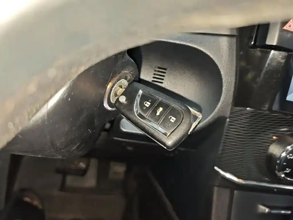 2014 Corolla 1.6L CVT GL-i — миниатюра 9