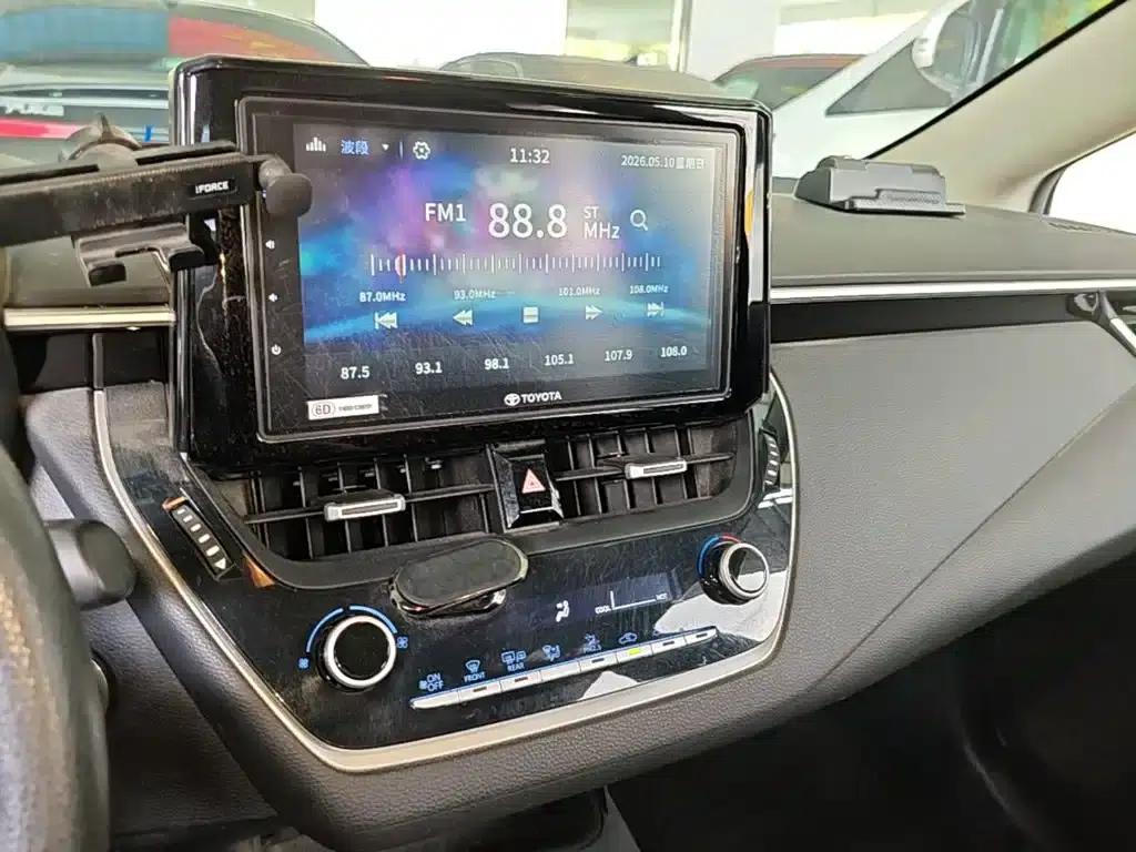 2019 Toyota Corolla 1.2T S-CVT GL-i Elite Edition — миниатюра 9