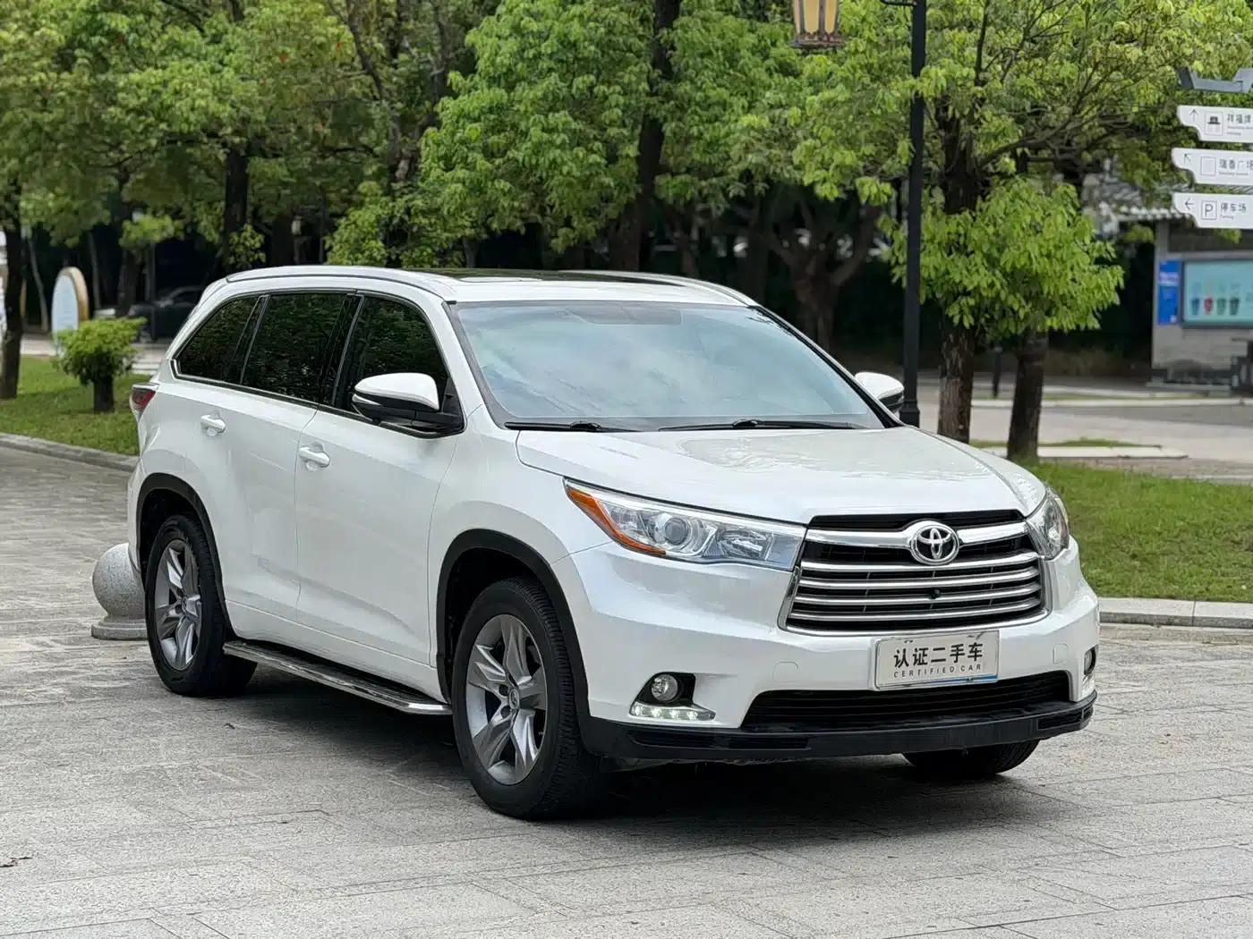 2015 Highlander 2.0T AWD Luxury 7-seater — миниатюра 12