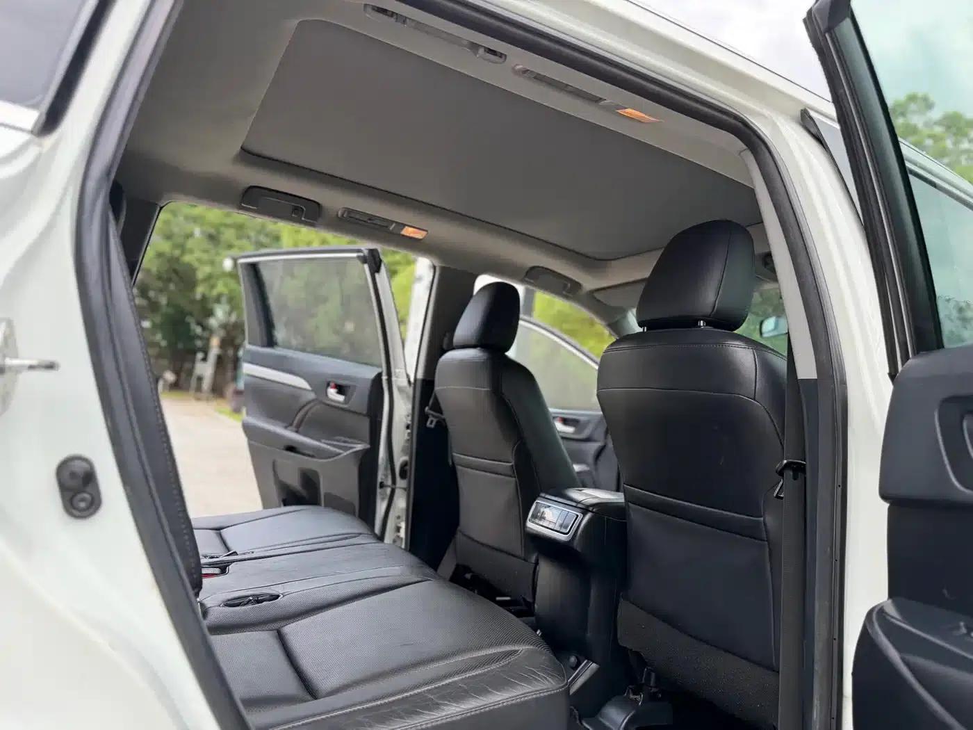 2015 Highlander 2.0T AWD Luxury 7-seater — миниатюра 8