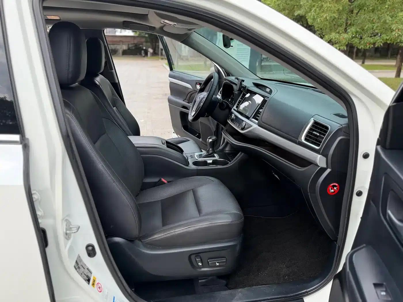2015 Highlander 2.0T AWD Luxury 7-seater — миниатюра 9