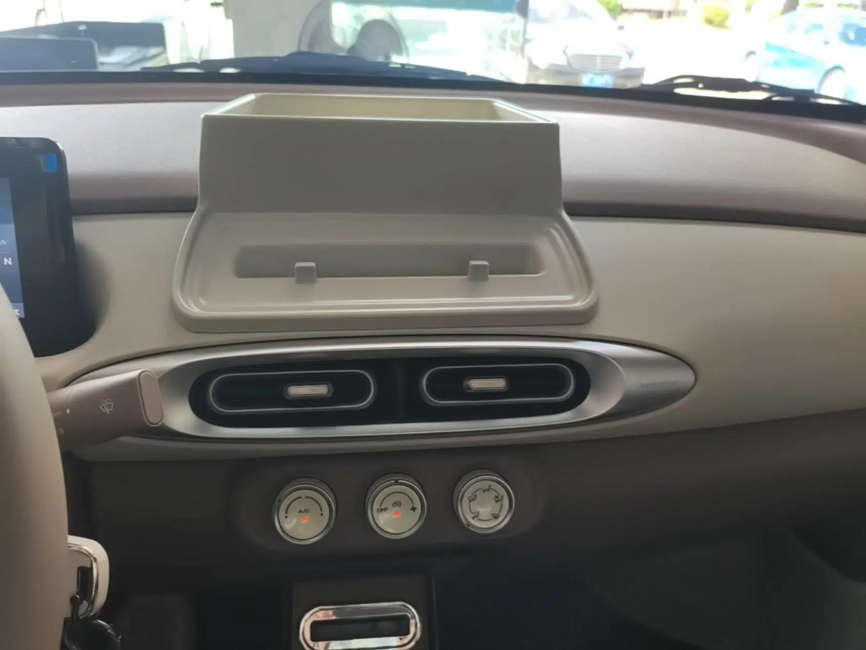 Wuling Hongguang MINIEV 2025 Four-Door Version Advanced Edition — миниатюра 15