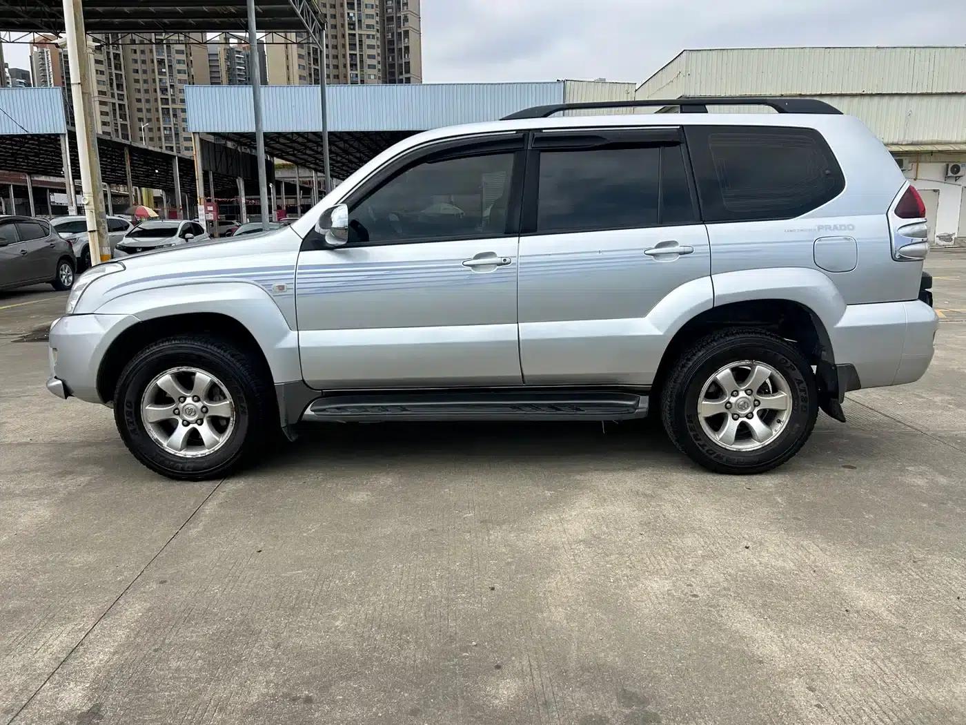 Prado (Imported) 2009 Model 2.7L Middle East Version — миниатюра 5